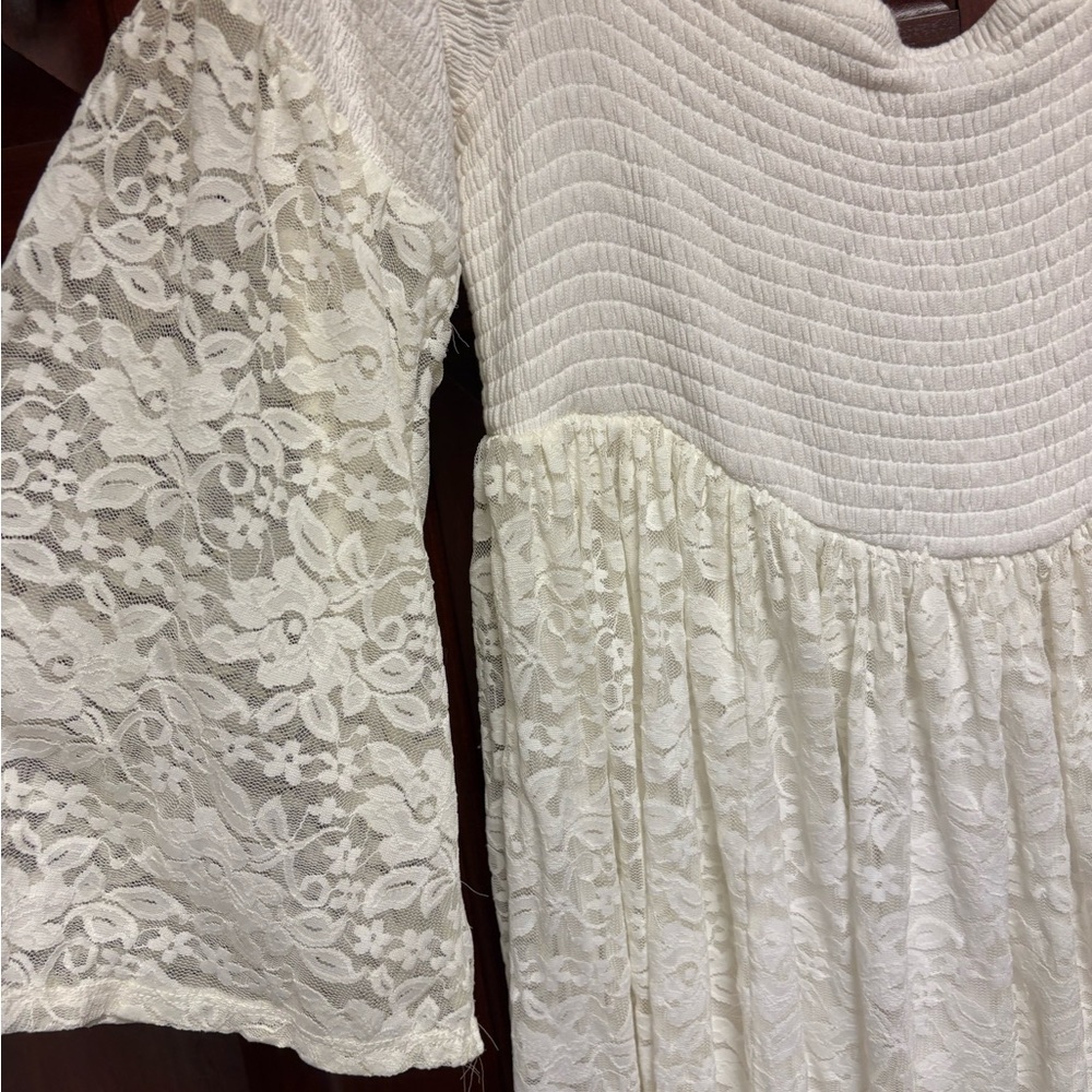 NWOT TORRID 3 CREAM OFF THE SHOULDER LACE BELL SLEEVES BABYDOLL SMOCKED DRESS - Picture 5 of 15